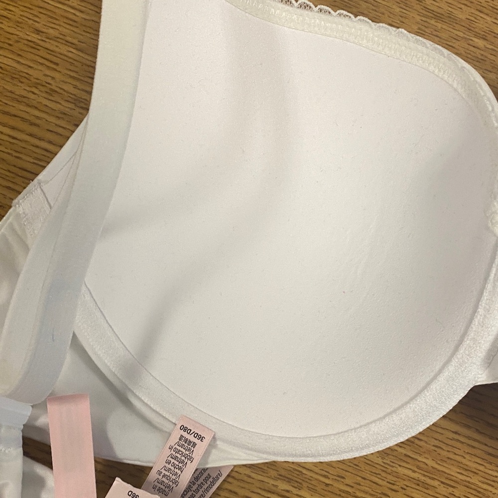 Victoria's Secret Classic White Bra - Picture 7 of 7
